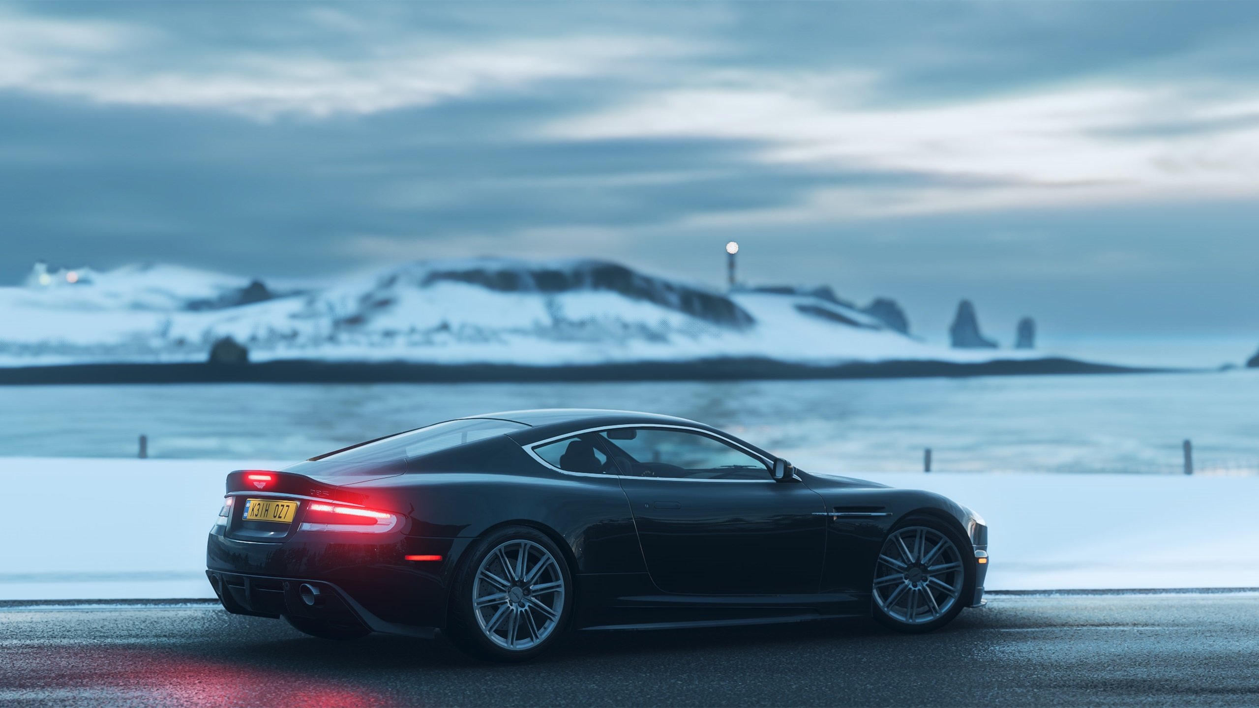 -巴萨配合默契打出标志性控球风格，巴萨的配合